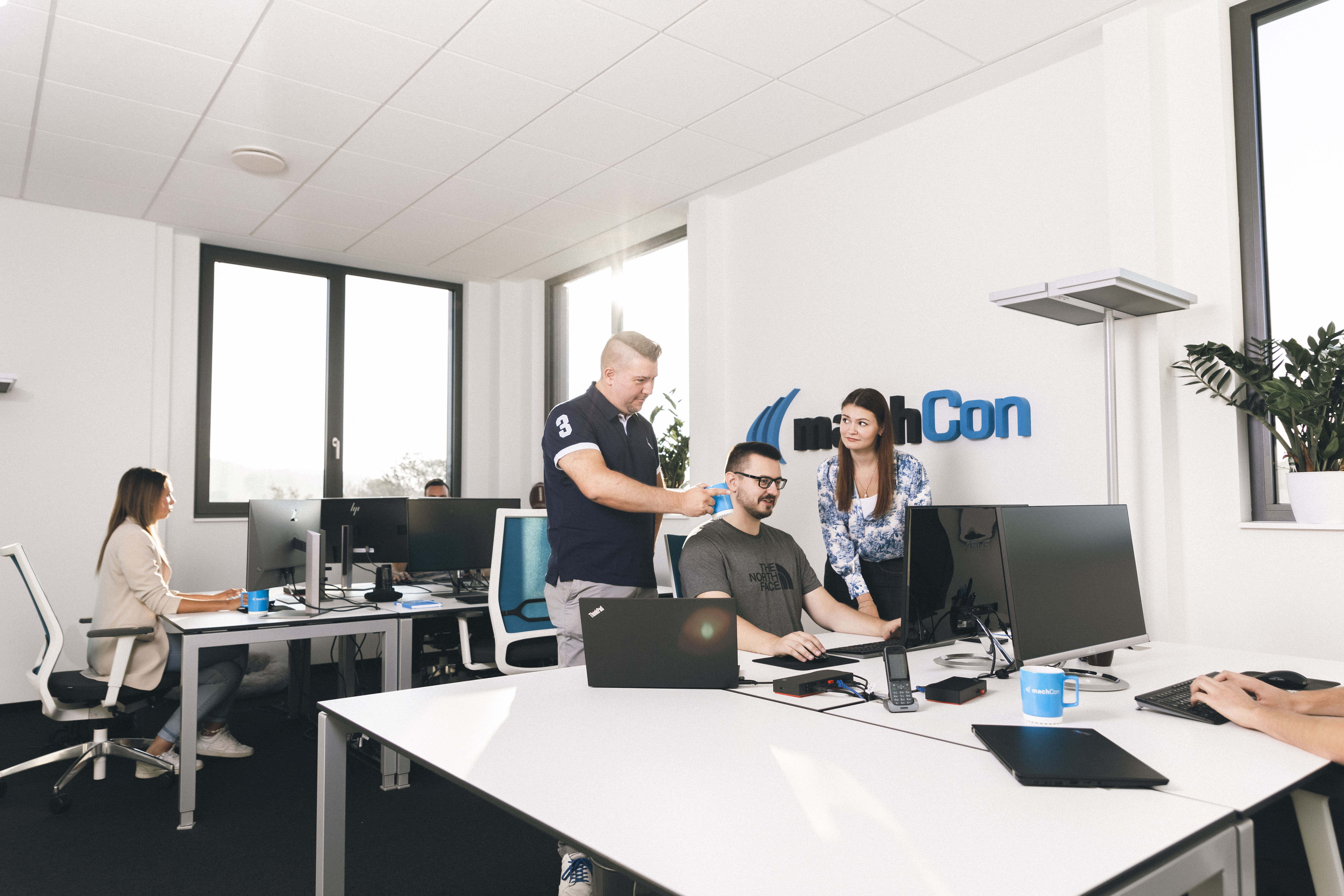 machCon Team